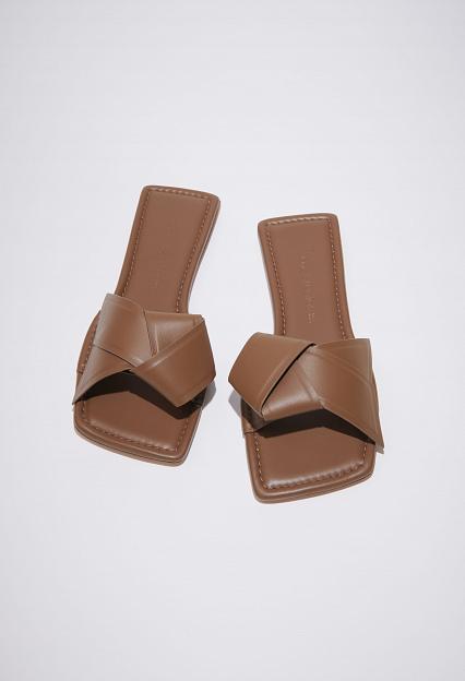 Acne Studios Musubi Leather Sandal Camel Brown FN-WN-SHOE000702